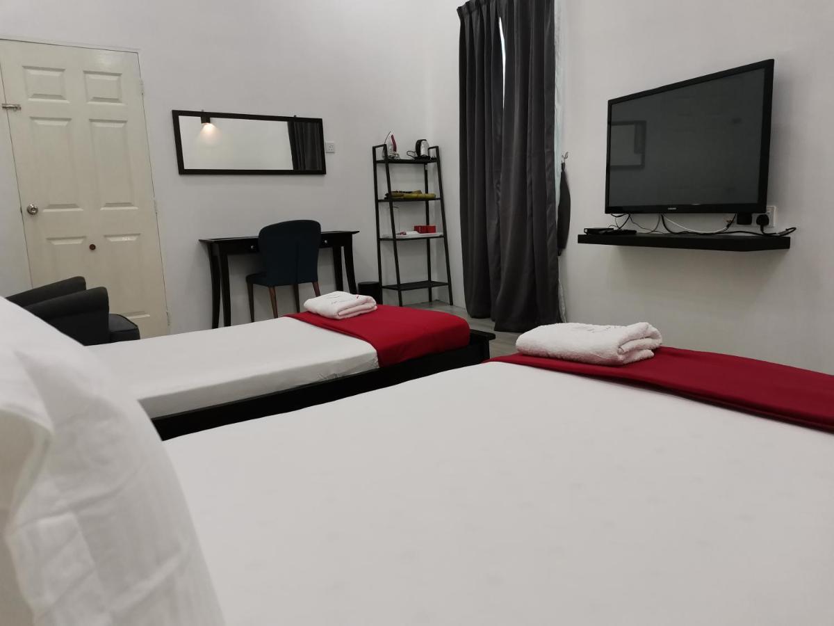 Roomstay Hj Esmon Parit Raja Uthm Zewnętrze zdjęcie