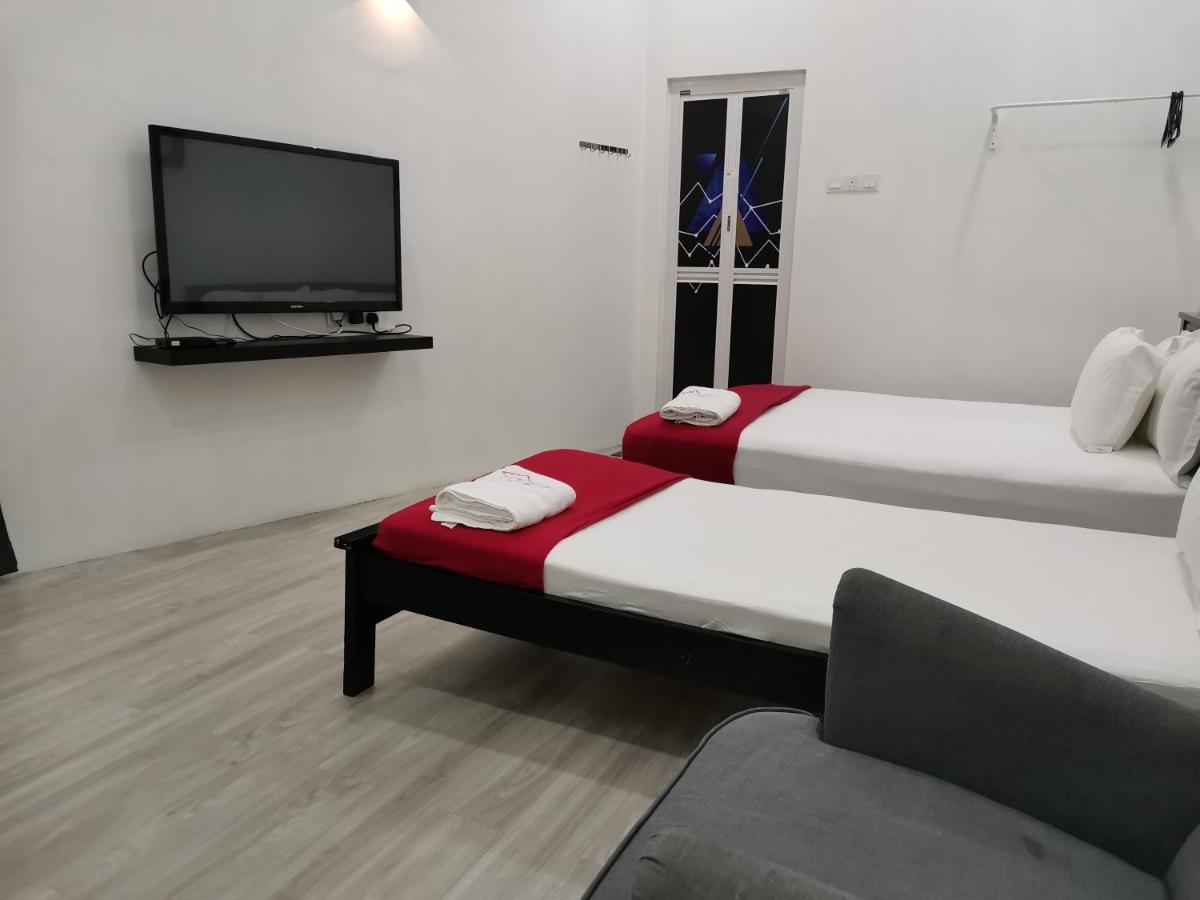 Roomstay Hj Esmon Parit Raja Uthm Zewnętrze zdjęcie